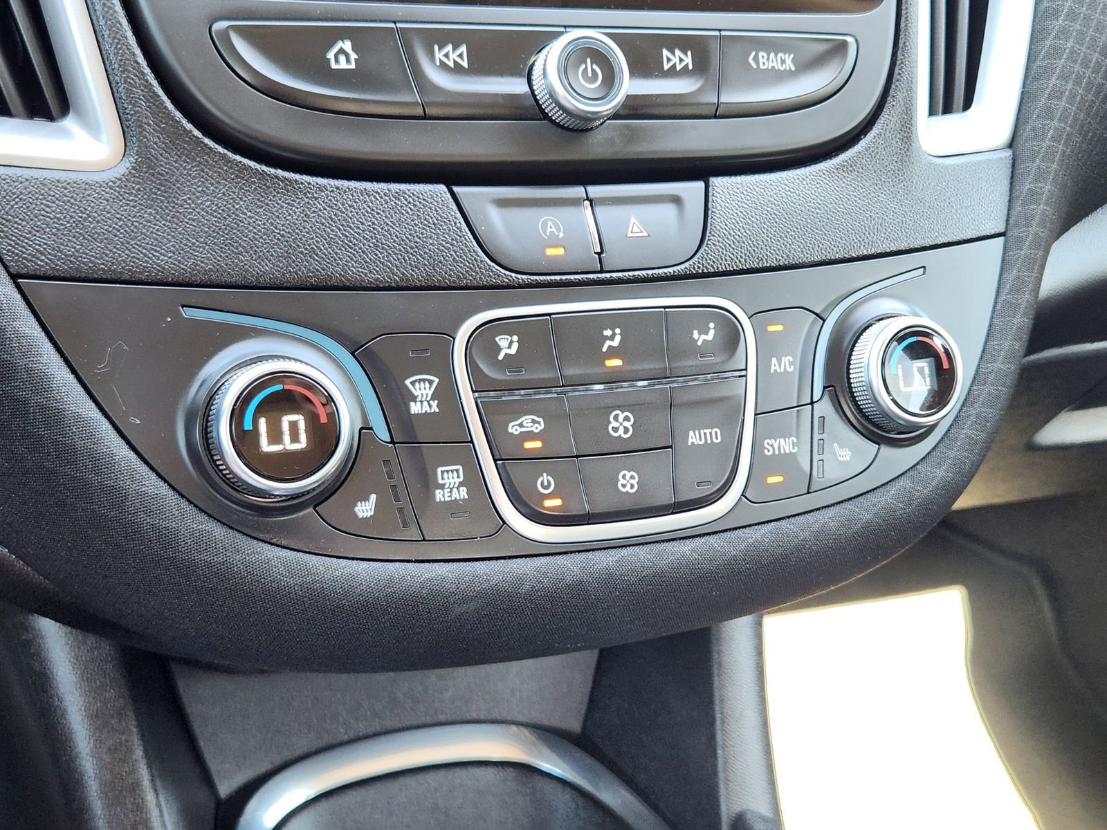 Used 2023 Chevrolet Malibu LT image 20