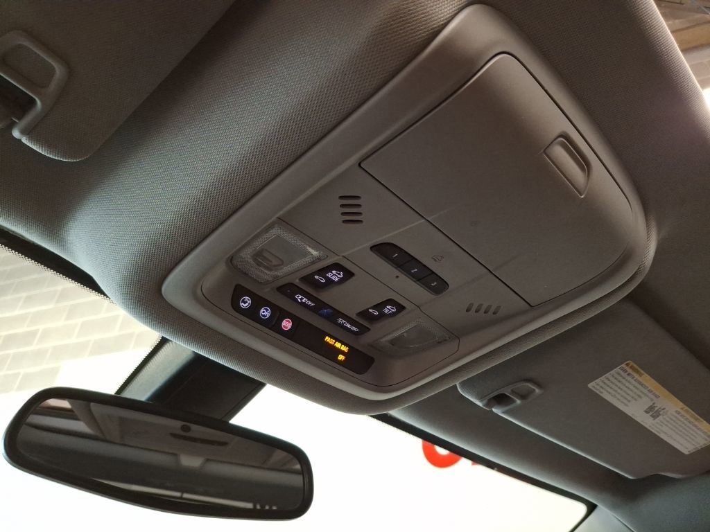 Used 2017 GMC Acadia SLT image 26