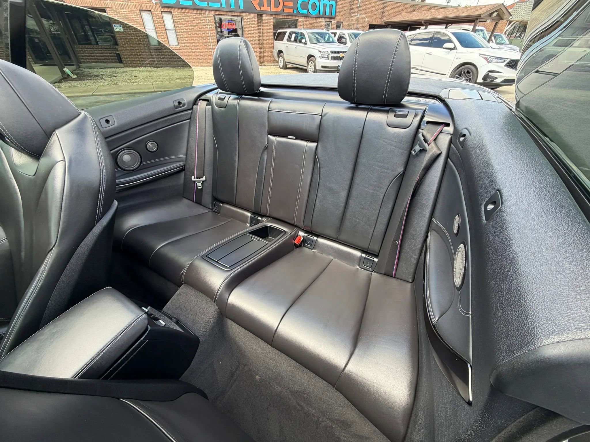 Used 2020 BMW M4 Convertible w/ Competition Package RWD image 17