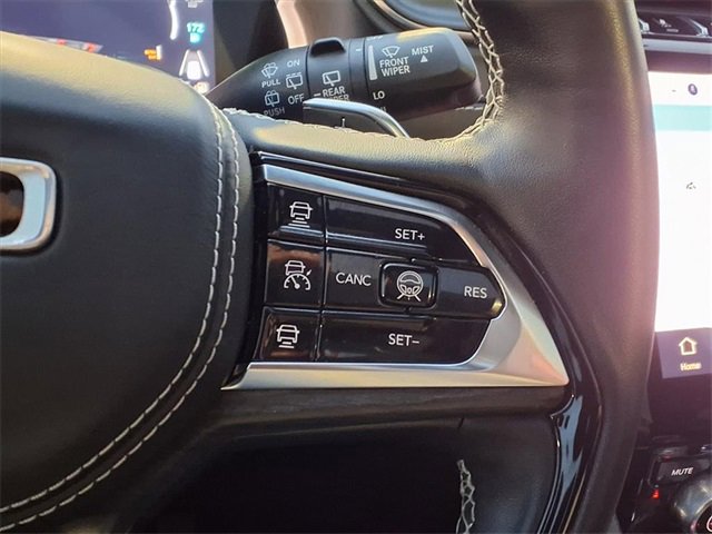 Used 2023 Jeep Grand Cherokee Overland w/ Advanced Protech Group III image 15