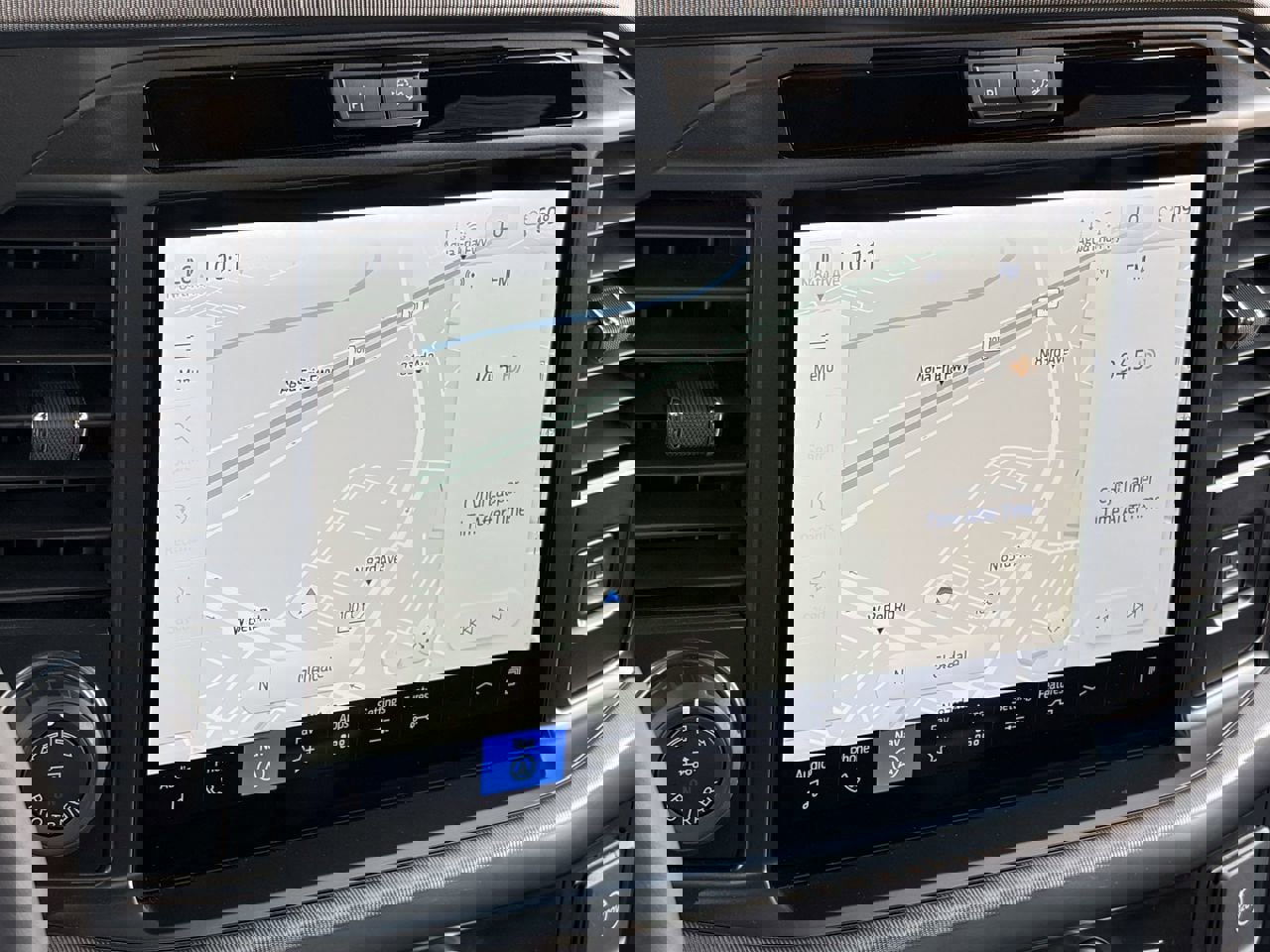 Used 2025 Ford F150 Platinum w/ Equipment Group 702A High image 27