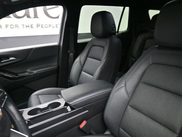 Used 2025 Chevrolet Equinox LT w/ Convenience Package II image 16