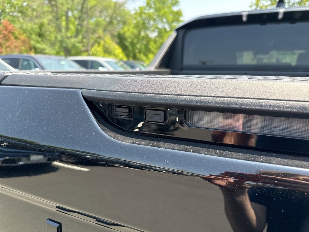 New 2025 GMC Hummer EV 2X w/ LPO, Dark Essentials Package image 54