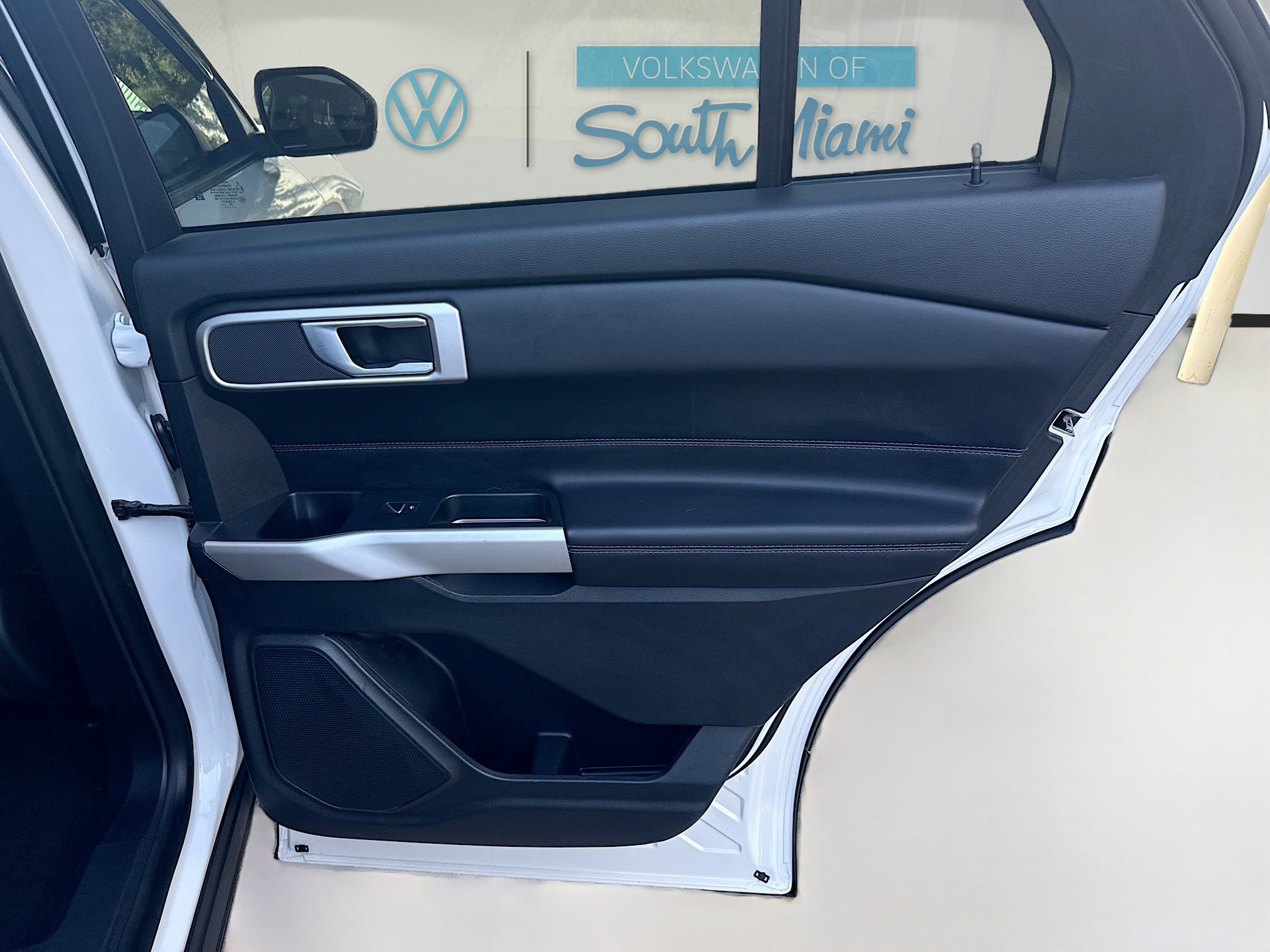 Used 2021 Ford Explorer XLT w/ Equipment Group 202A image 31