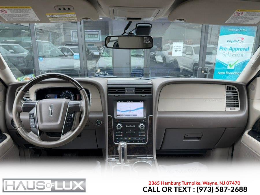 Used 2017 Lincoln Navigator Select image 37