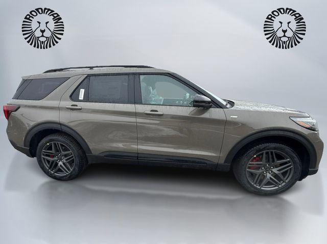 New 2026 Ford Explorer ST-Line w/ ST-Line Street Pack image 4