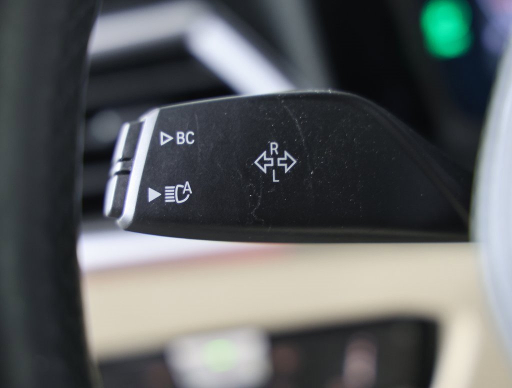 Used 2023 BMW 440i xDrive Convertible w/ Premium Package image 25