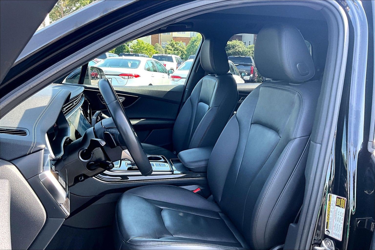 Used 2023 Audi Q7 2.0T Premium w/ Convenience Package AWD/4WD image 23