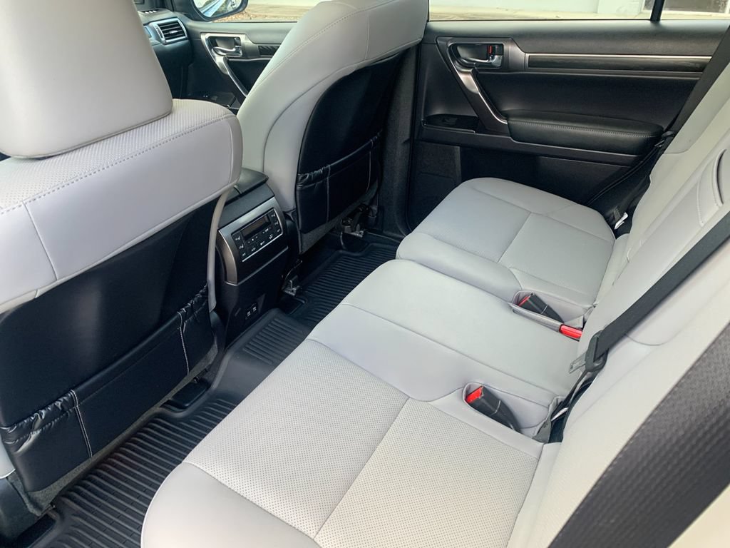 Used 2023 Lexus GX 460 w/ Black Line Special Edition AWD/4WD image 14