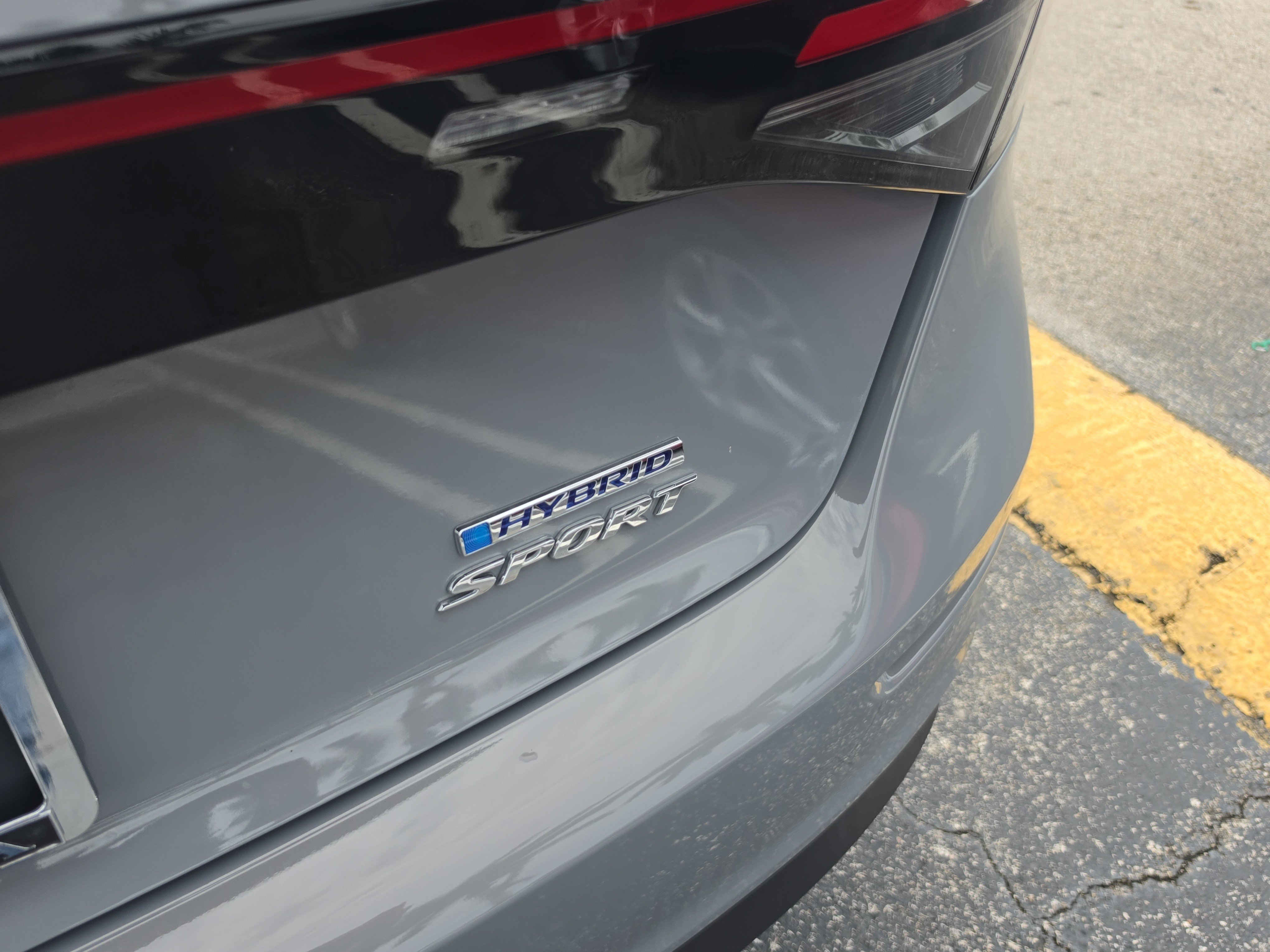 Certified 2025 Honda Accord Sport image 8