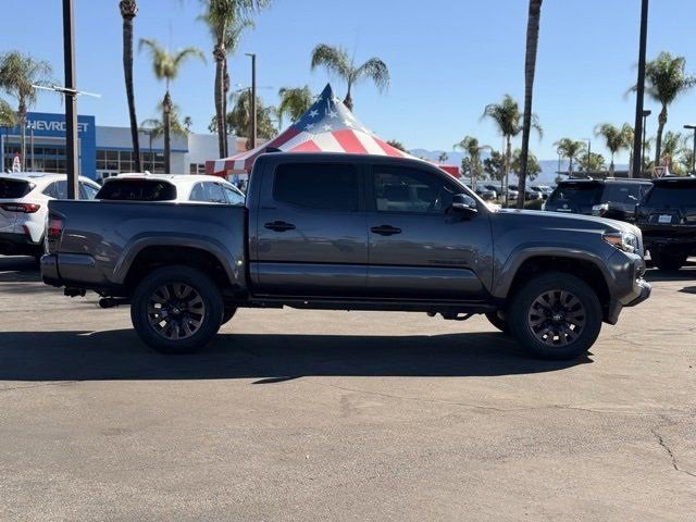 Used 2022 Toyota Tacoma Limited image 4