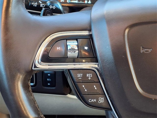 Used 2020 Lincoln Navigator Black Label w/ Cargo Convenience Package image 15