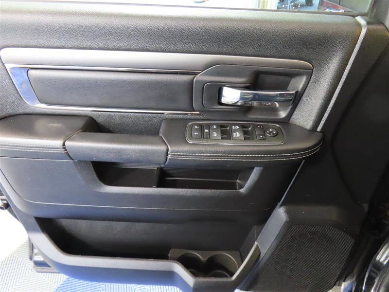 Used 2014 RAM 1500 Sport RWD image 14