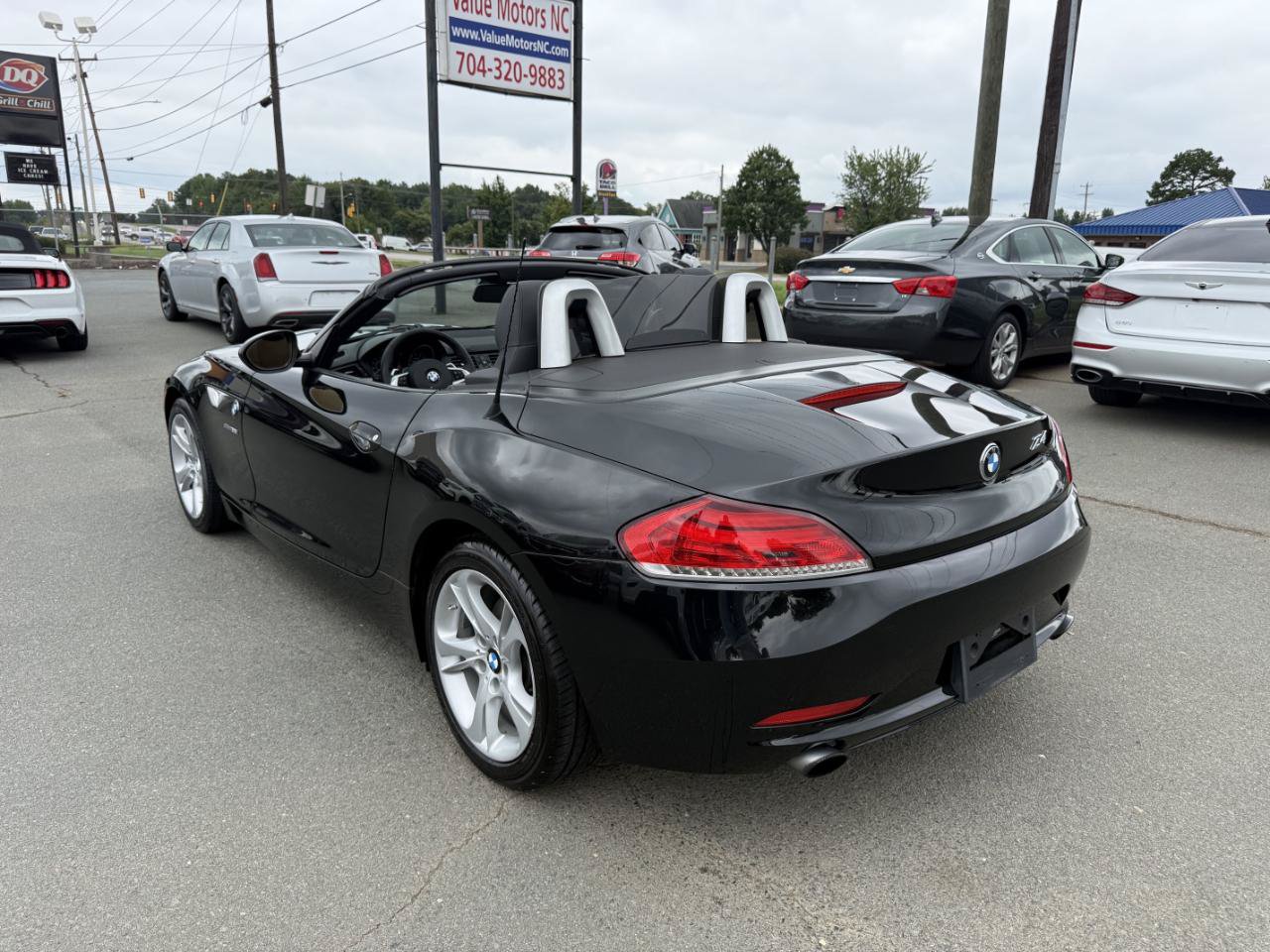 Used 2012 BMW Z4 sDrive35i RWD image 3