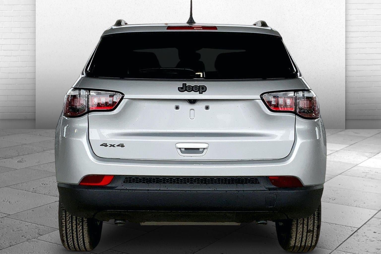New 2026 Jeep Compass Latitude AWD/4WD image 4