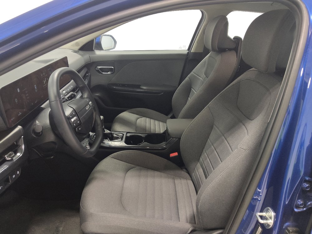 Used 2025 Kia K4 EX FWD image 17
