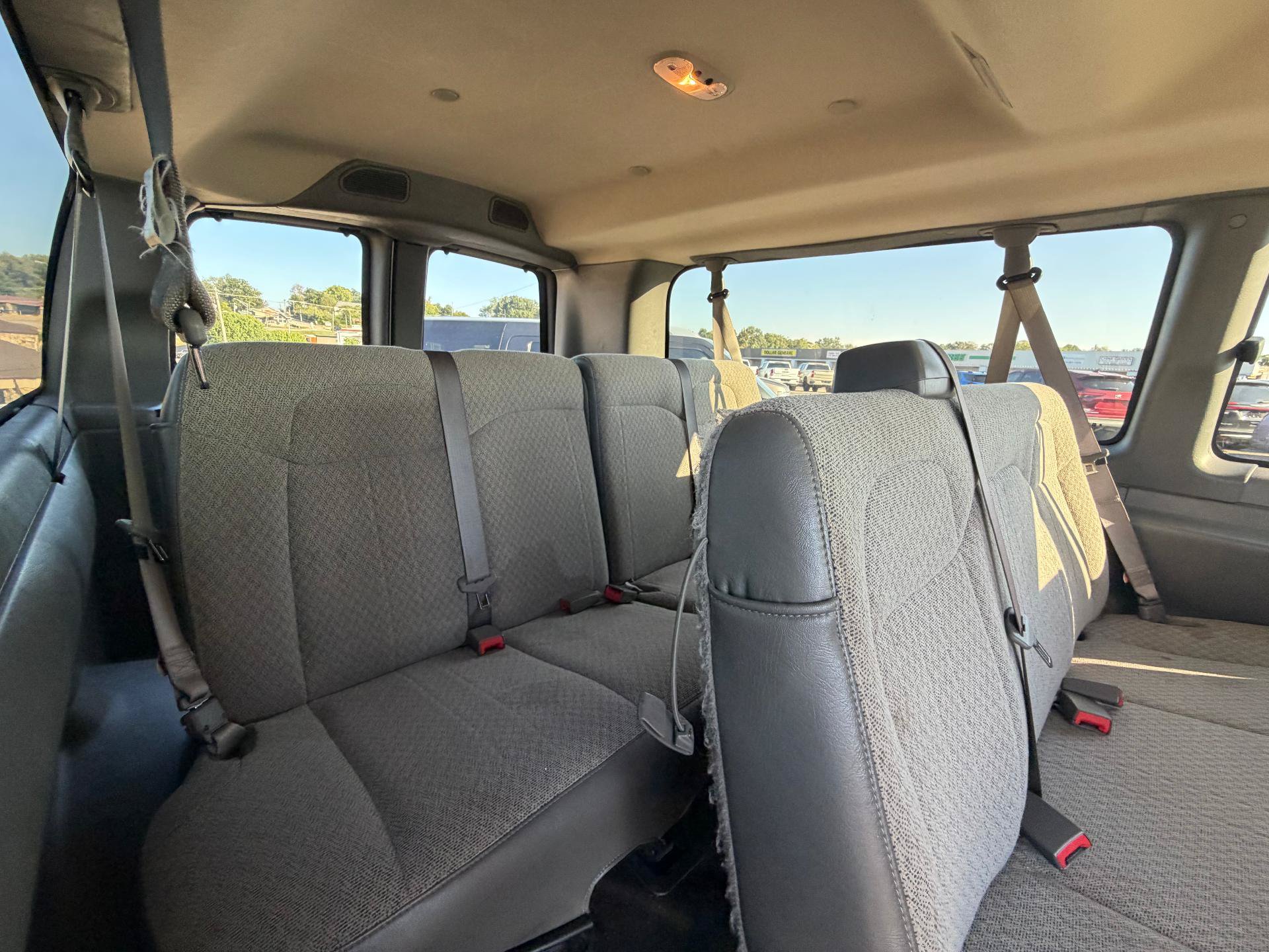 Used 2025 GMC Savana 3500 LT w/ LT Preferred Equipment Group RWD image 12
