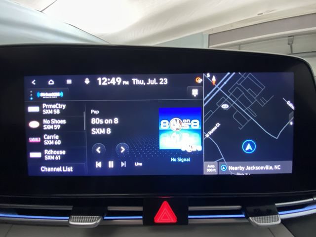 Used 2023 Hyundai Elantra Limited FWD image 16