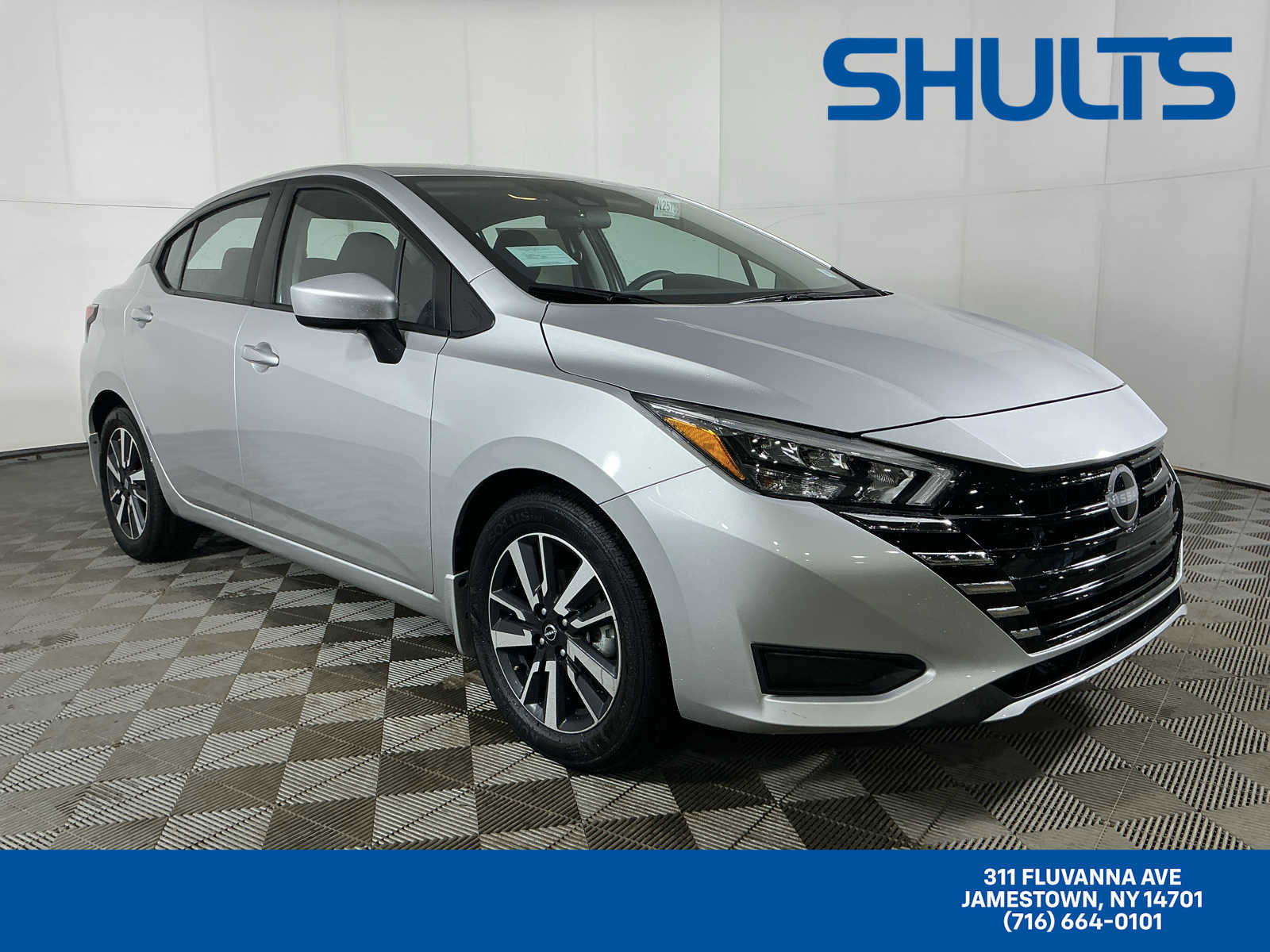 New 2025 Nissan Versa SV w/ Trunk Package