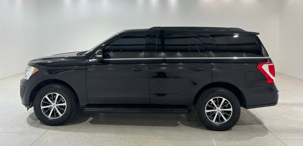 Used 2019 Ford Expedition XLT w/ Equipment Group 201A image 2