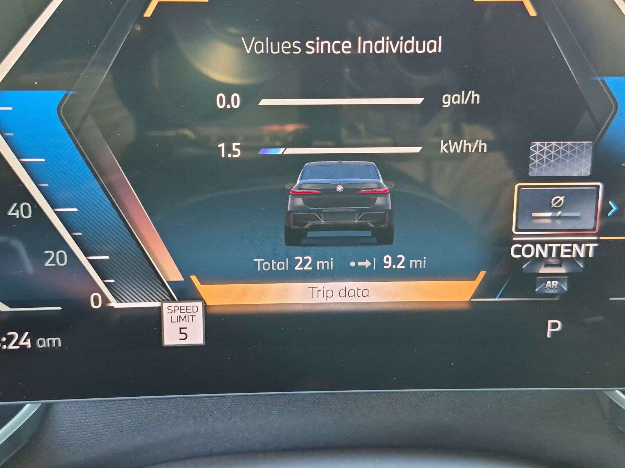 New 2026 BMW 750e xDrive w/ Premium Package AWD/4WD image 22