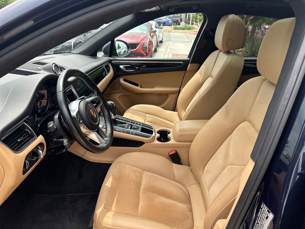 Used 2018 Porsche Macan AWD/4WD image 21