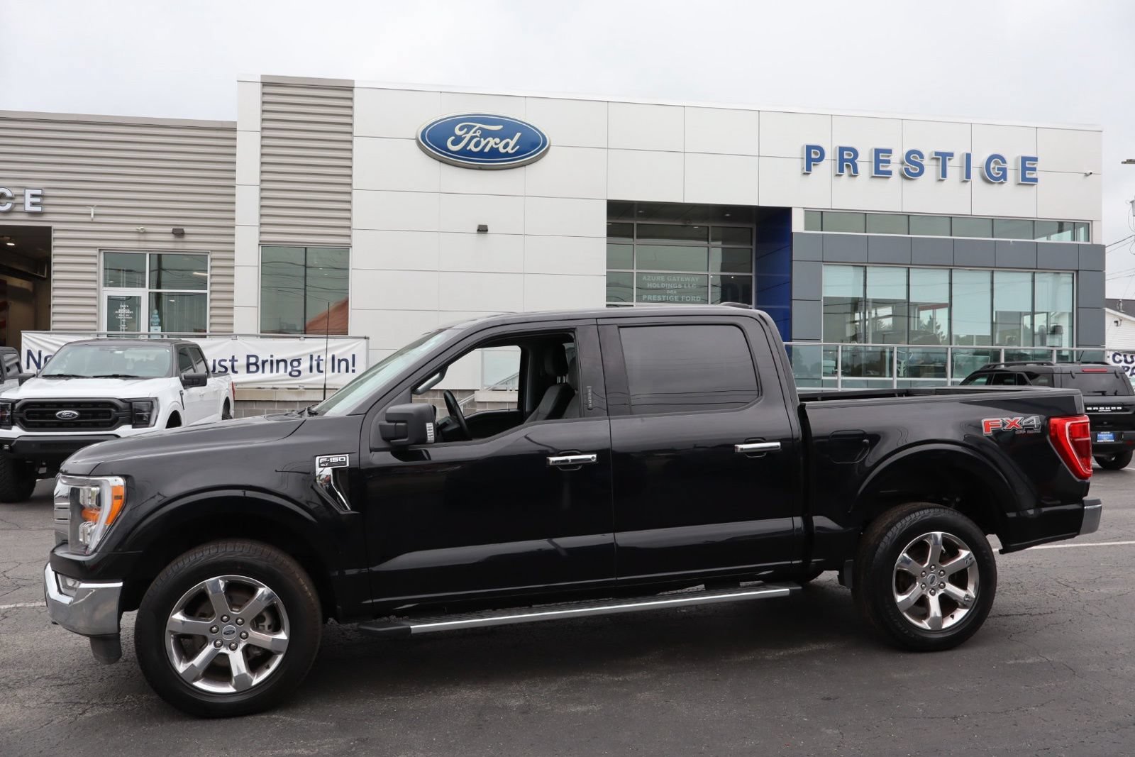 Used 2022 Ford F150 XLT w/ Equipment Group 302A High AWD/4WD image 4