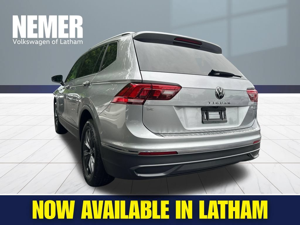 Certified 2024 Volkswagen Tiguan SE AWD/4WD image 2