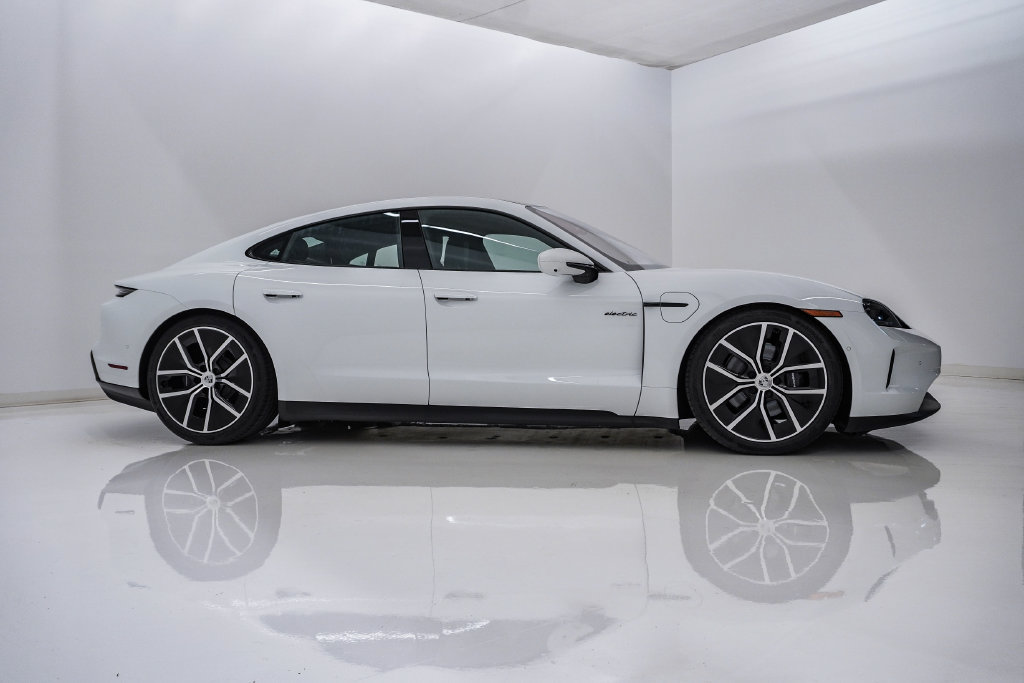 New 2026 Porsche Taycan AWD/4WD image 9