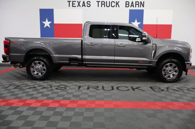 Used 2024 Ford F350 Lariat w/ Lariat Ultimate Package AWD/4WD image 22
