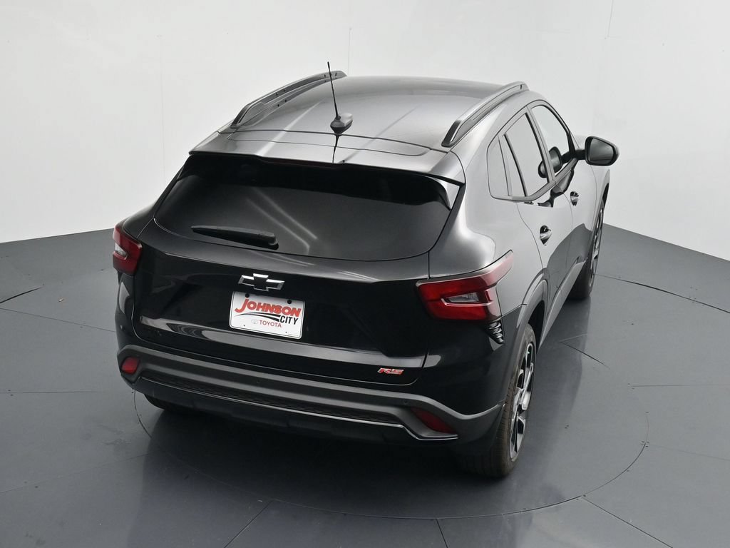 Used 2025 Chevrolet Trax RS w/ Driver Confidence Package FWD image 28