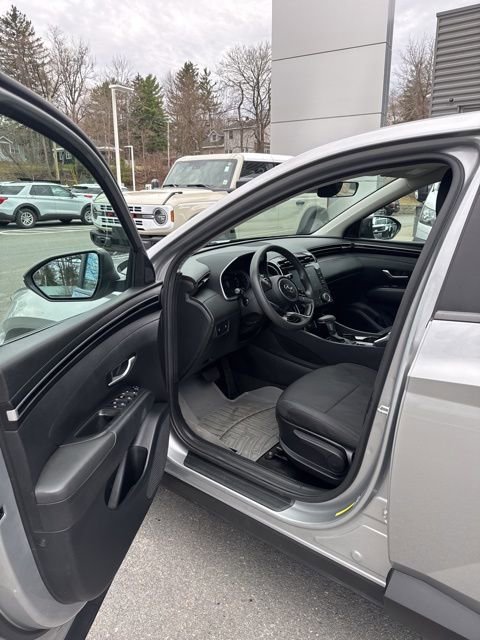 Used 2022 Hyundai Tucson SE w/ Cargo Package image 15