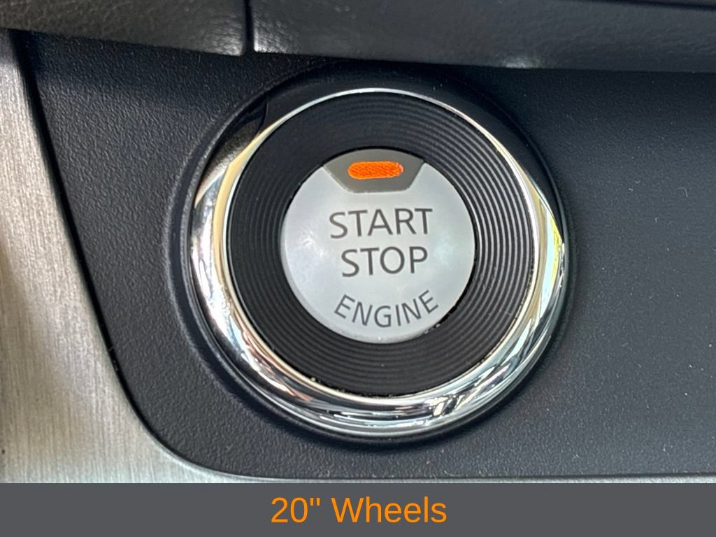 Used 2022 Nissan Murano SV w/ SV Midnight Edition Package FWD image 16