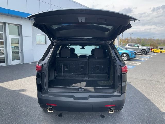 Certified 2023 Chevrolet Traverse LT w/ Midnight/Sport Edition AWD/4WD image 19