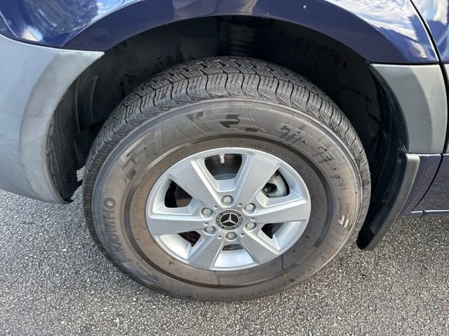 Used 2023 Mercedes-Benz Sprinter 144 Cargo image 10