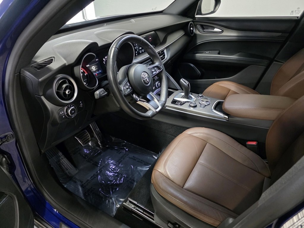 Used 2022 Alfa Romeo Stelvio Ti image 12