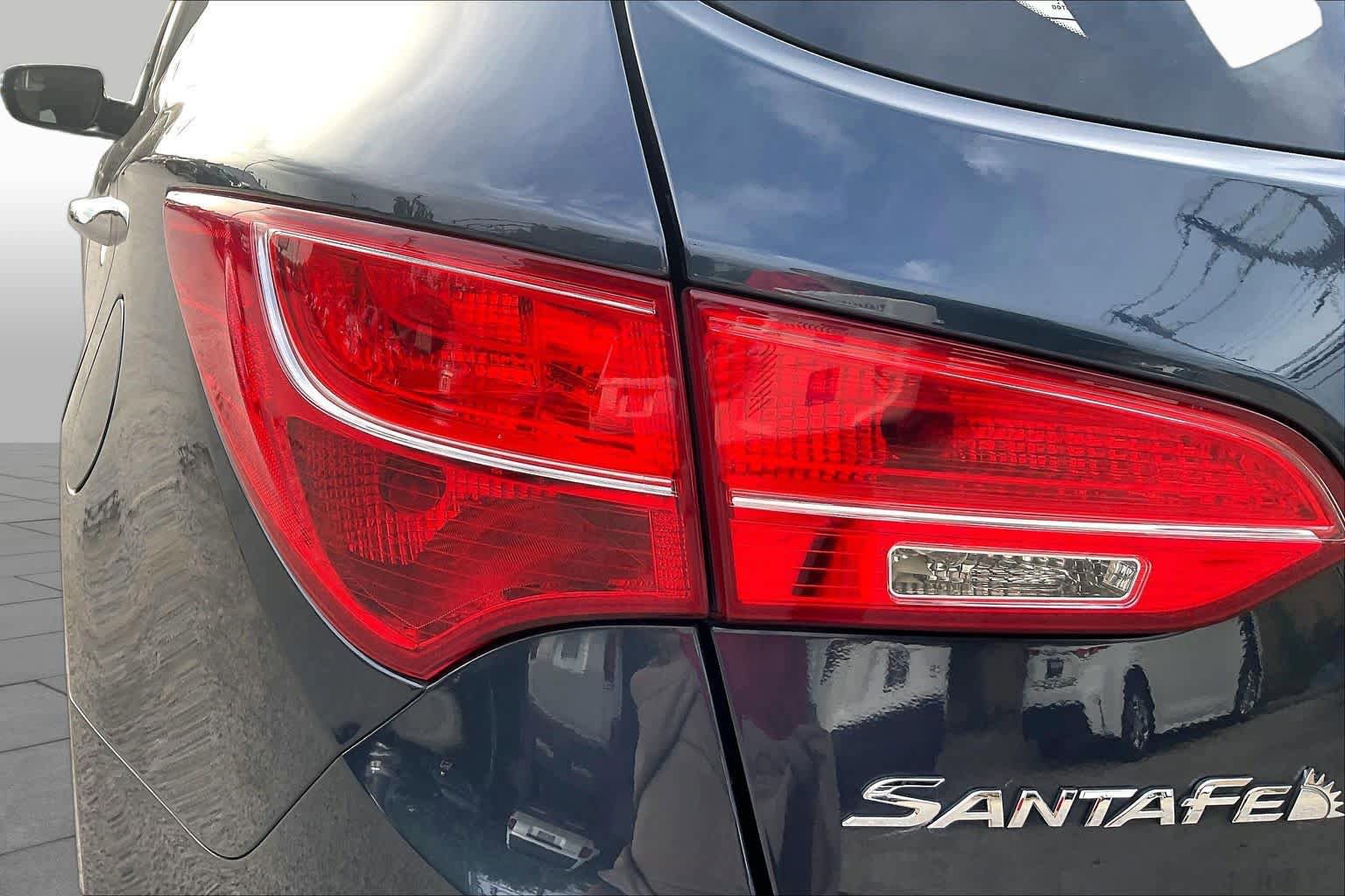 Used 2016 Hyundai Santa Fe Sport w/ Option Group 02 FWD image 28