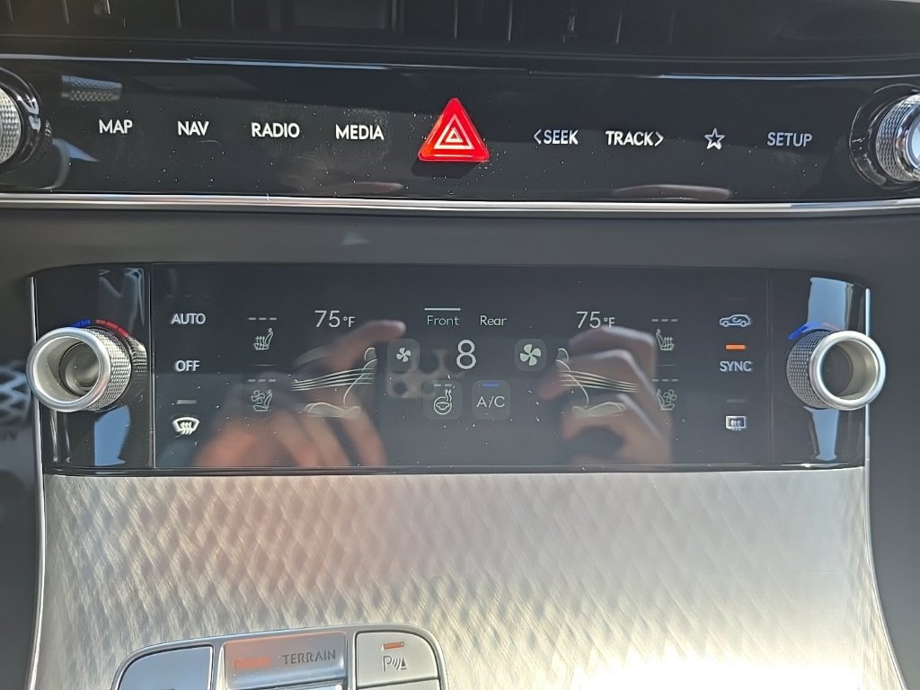New 2026 Genesis GV70 2.5T Sport Prestige AWD/4WD image 14