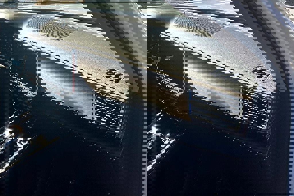 Certified 2024 Volkswagen Atlas SEL Premium R-Line image 16