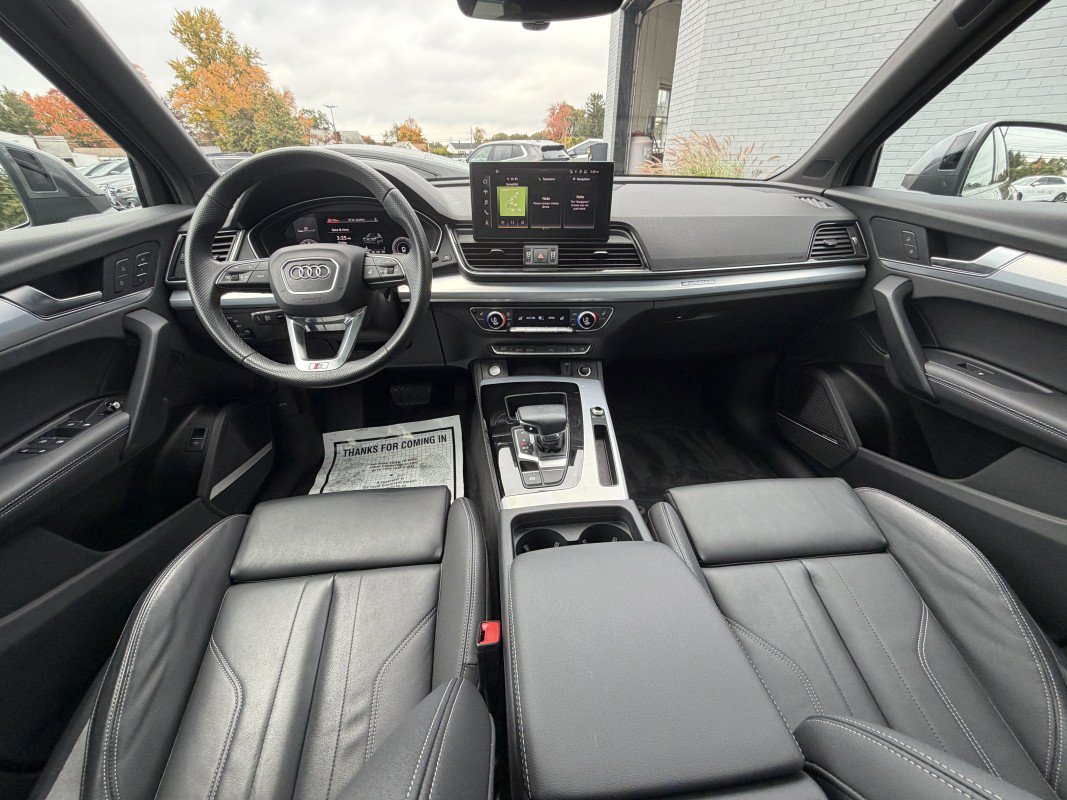 Used 2024 Audi Q5 2.0T Premium Plus w/ Premium Plus Package AWD/4WD image 32