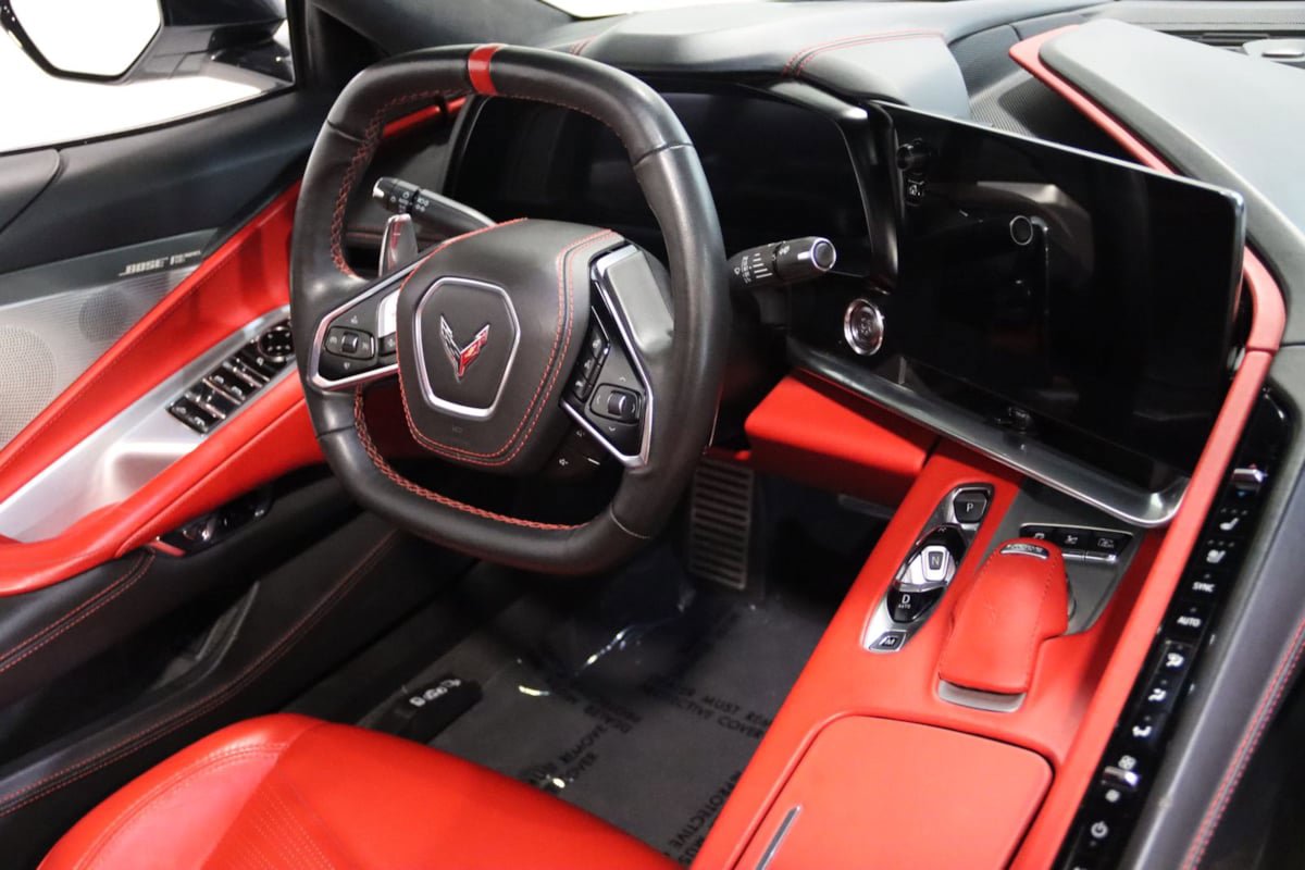 Used 2024 Chevrolet Corvette Stingray Premium Conv w/ Z51 Performance Package RWD image 62