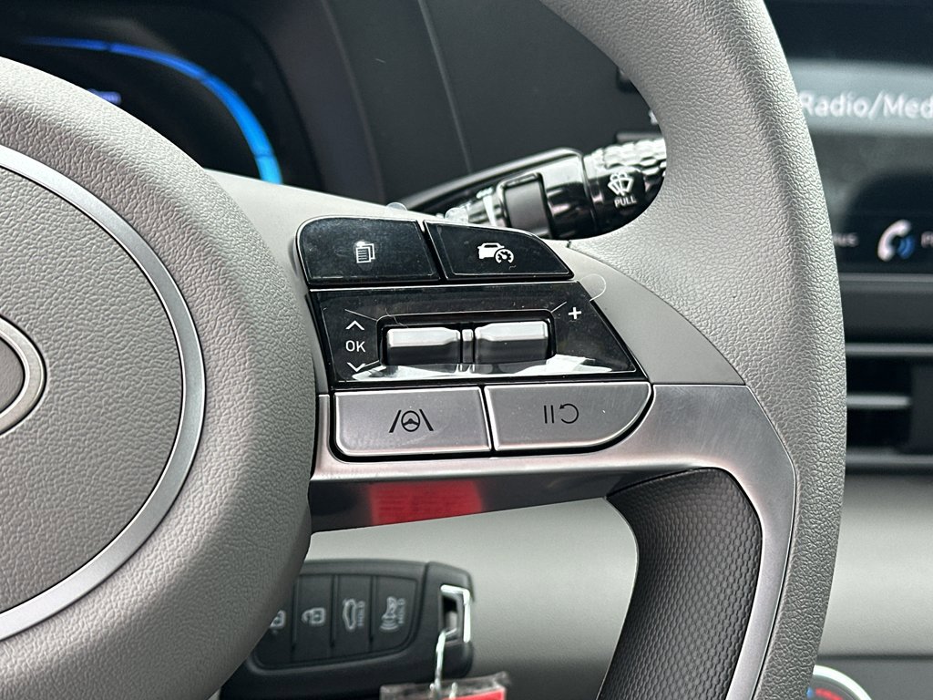 New 2026 Hyundai Elantra SE FWD image 14