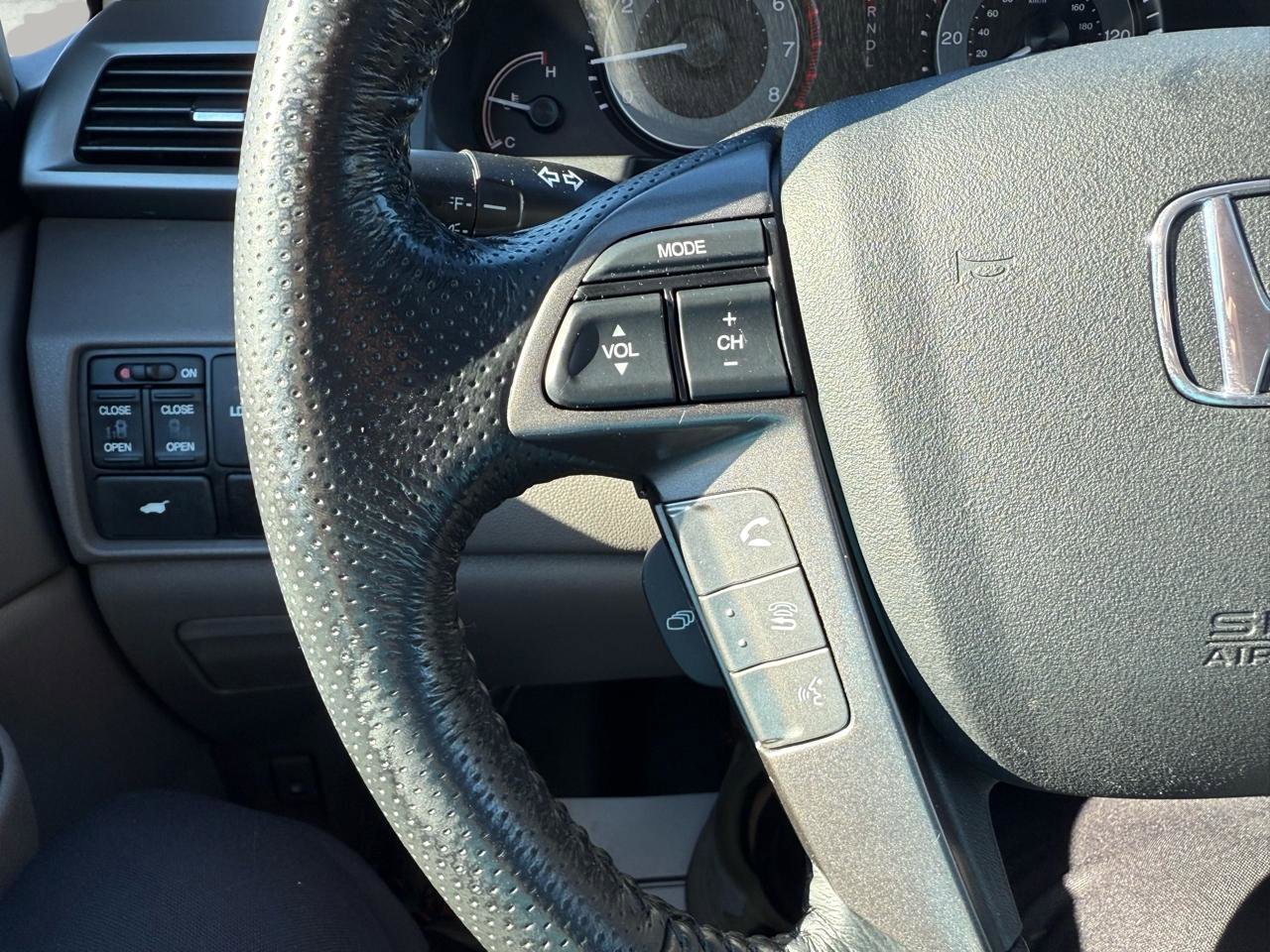 Used 2015 Honda Odyssey EX-L image 18