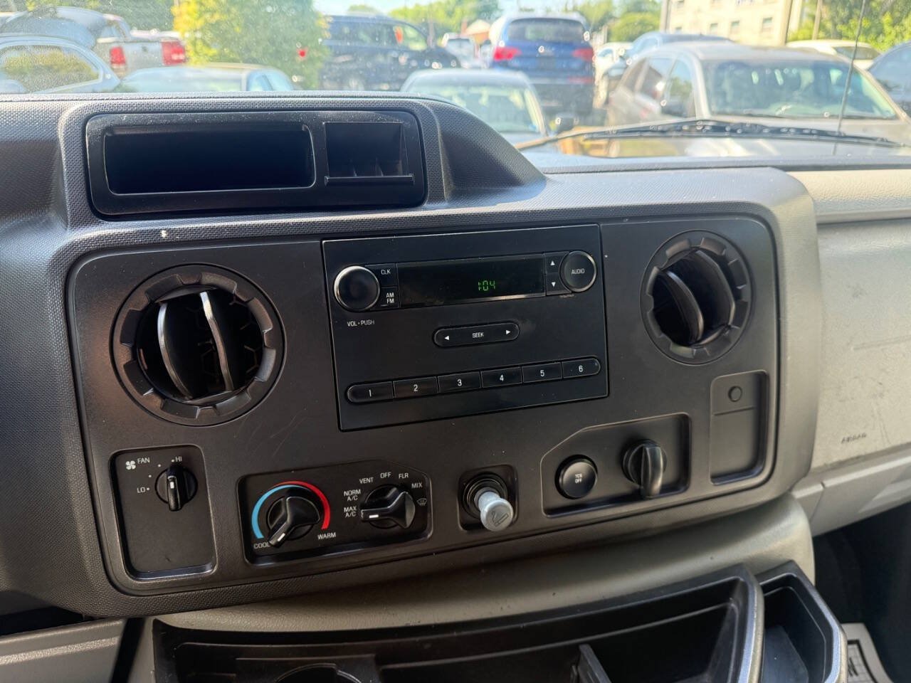 Used 2011 Ford E-150 and Econoline 150 w/ Commercial Cargo Van Pkg RWD image 12
