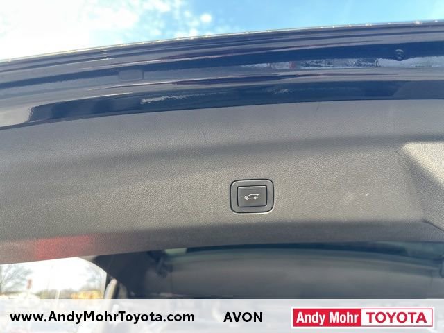 Used 2023 Cadillac Escalade Premium Luxury image 42