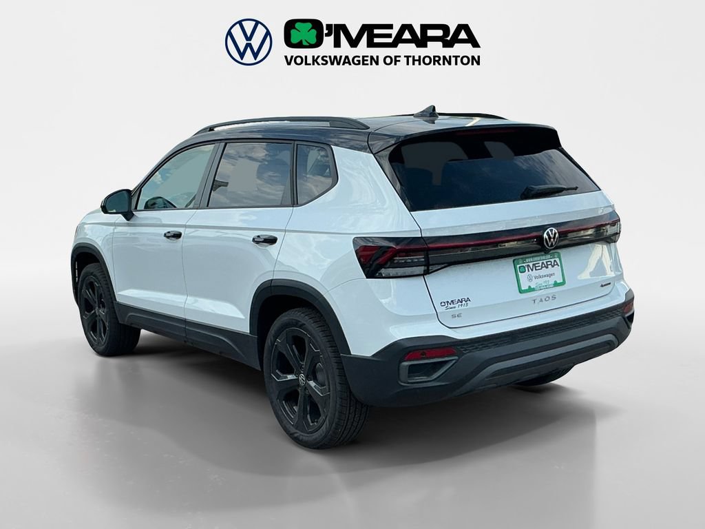 Used 2025 Volkswagen Taos SE AWD/4WD image 3