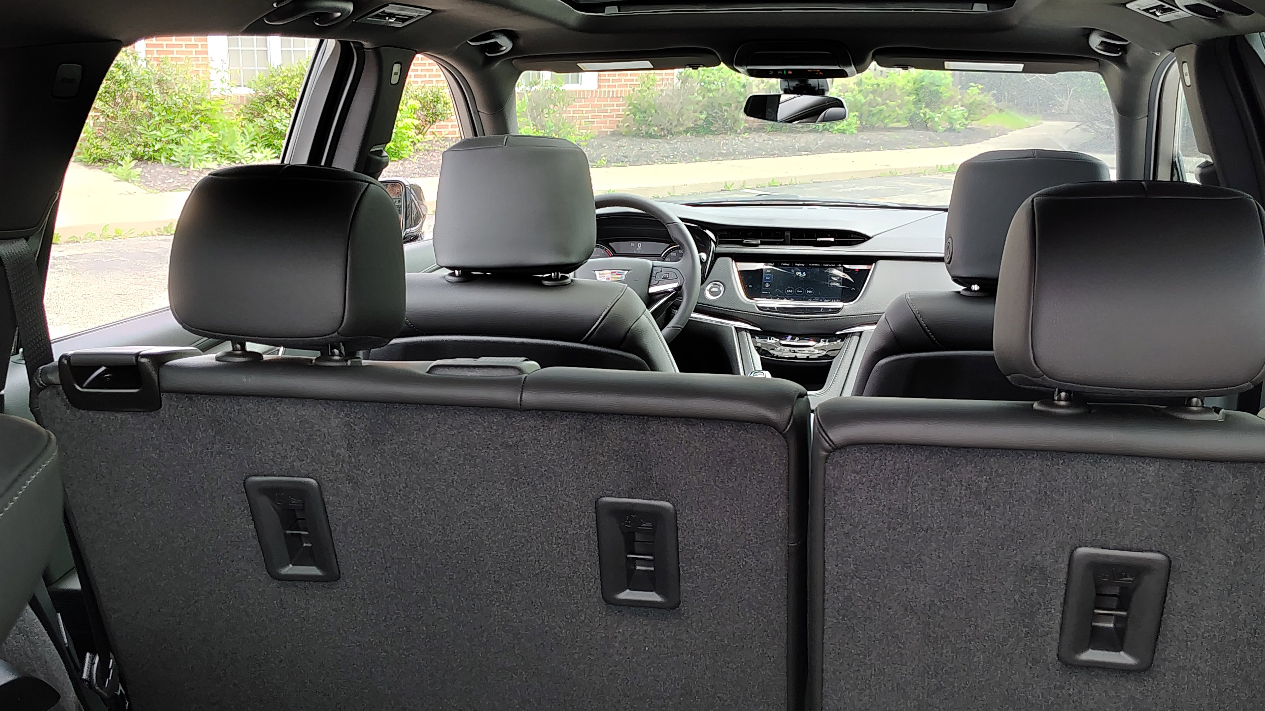 New 2025 Cadillac XT6 Luxury image 39