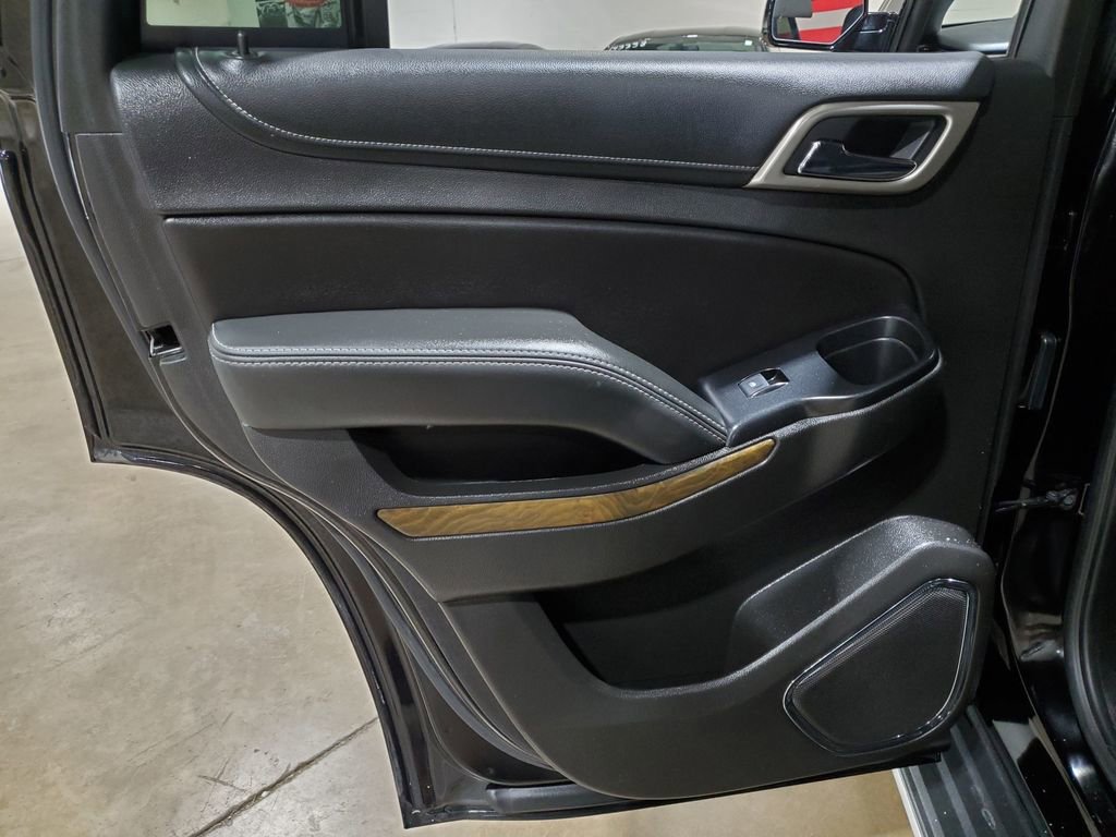 Used 2018 GMC Yukon Denali w/ Open Road Package RWD image 31