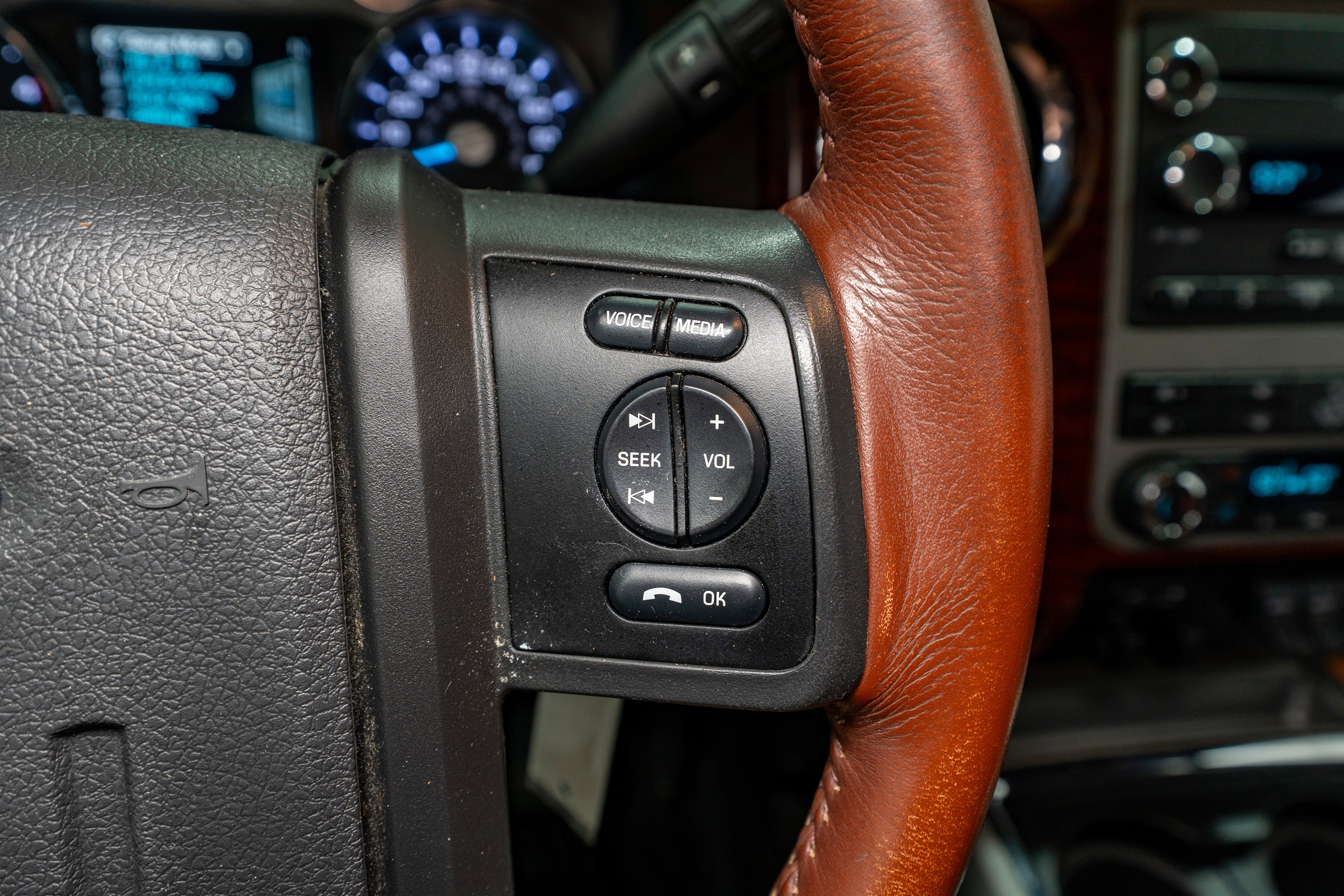 Used 2012 Ford F350 King Ranch w/ King Ranch w/Chrome Pkg image 23