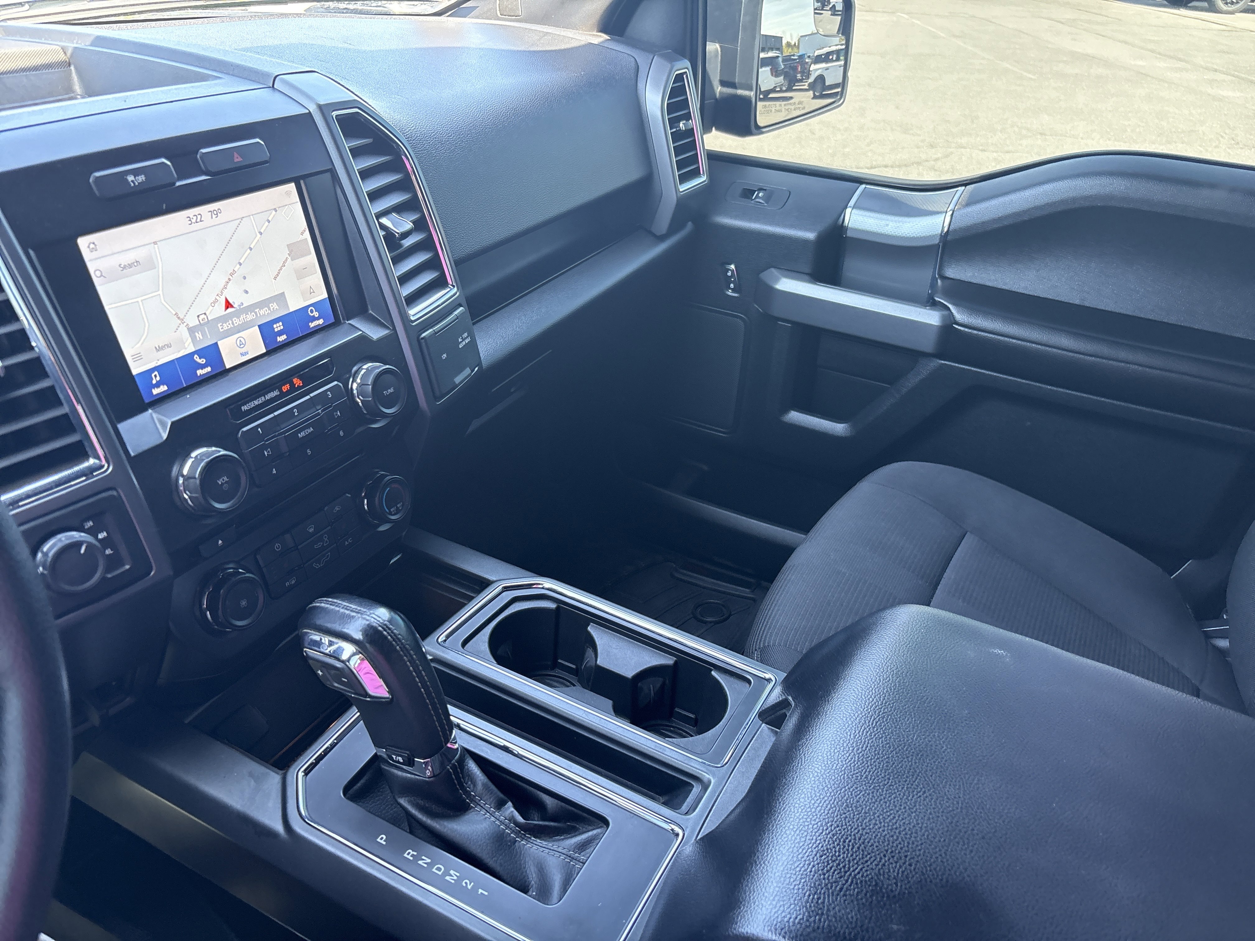 Used 2015 Ford F150 XLT w/ Equipment Group 302A Luxury AWD/4WD image 26